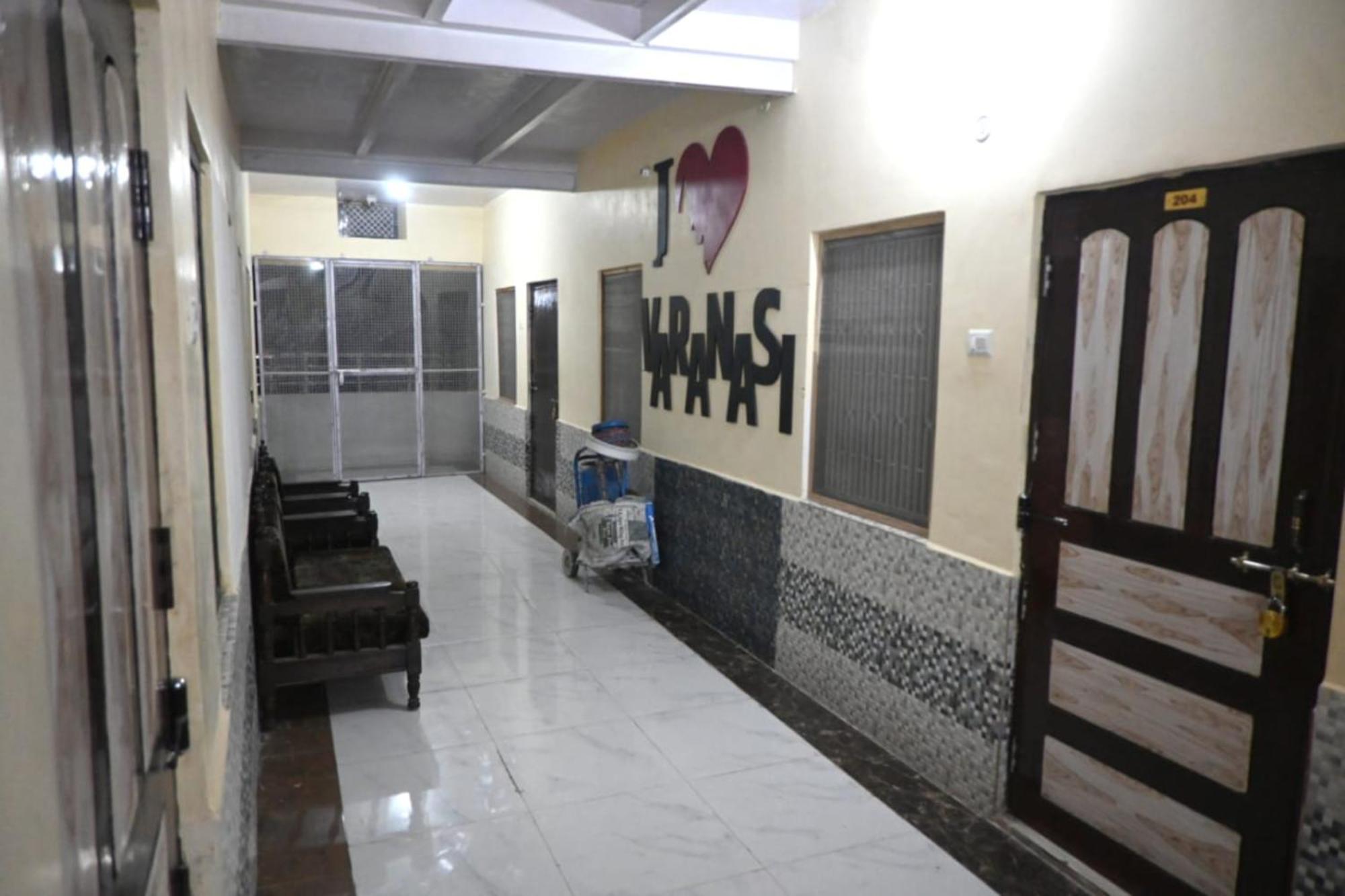 Hotel Goroomgo Bhagwan Das Varanasi